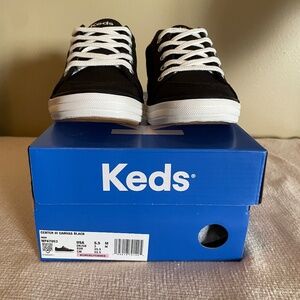 Center III Black canvas Keds
